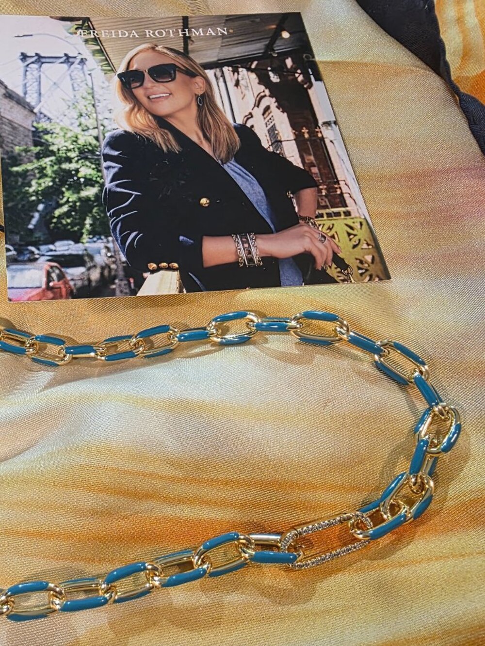 Frieda Rothman-Teal blue paper clip link necklace